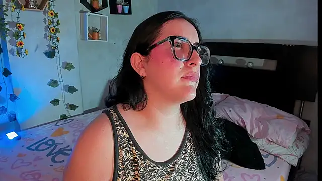 Cherry jhoana online show from February 19, 2025, 3:06 am