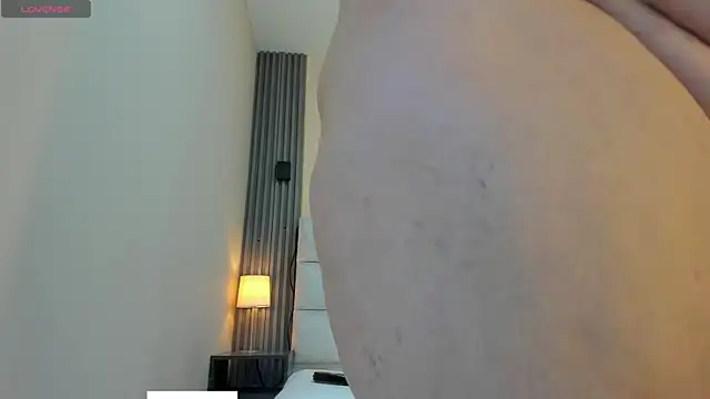 EYMI TOMSOM online show from December 5, 2025, 10:35 am