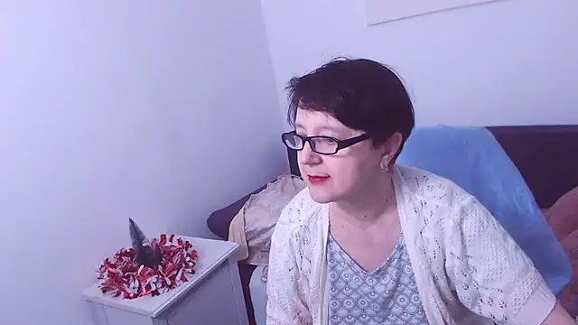 Snapshot of ChristaRose chatting on January 5, 2025, 12:42 am ChristaRose online show from January 5, 2025, 12:42 am