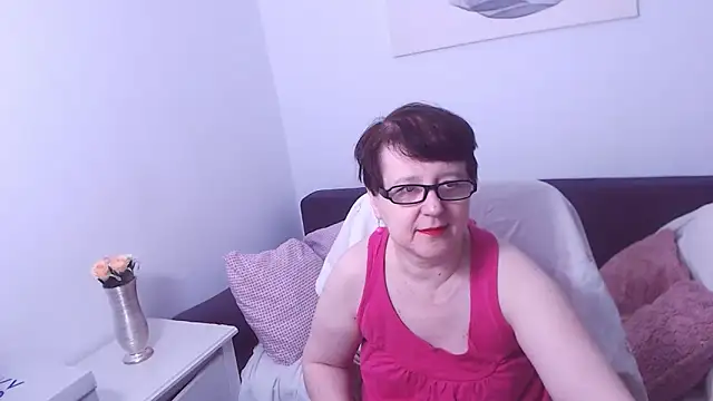 Snapshot of ChristaRose chatting on September 19, 2025, 5:57 pm ChristaRose online show from September 19, 2025, 5:57 pm