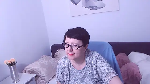 Snapshot of ChristaRose chatting on October 8, 2025, 11:46 pm ChristaRose online show from October 8, 2025, 11:46 pm