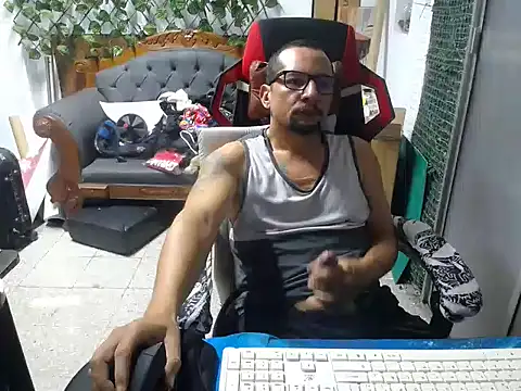 Snapshot of alexam_gal@xh chatting on December 9, 2024, 9:48 pm alexam galxh online show from December 9, 2024, 9:48 pm