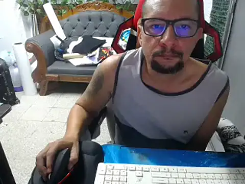 Snapshot of alexam_gal@xh chatting on December 19, 2024, 10:21 pm alexam galxh online show from December 19, 2024, 10:21 pm