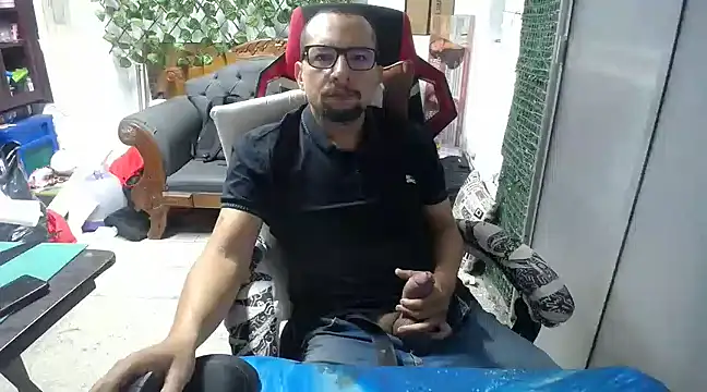 Snapshot of alexam_gal@xh chatting on February 7, 2025, 1:53 pm alexam galxh online show from February 7, 2025, 1:53 pm