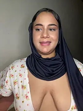 Maryam yamal online show from March 14, 2025, 8:49 pm