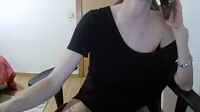 Vampirosa online show from December 22, 2025, 3:53 pm