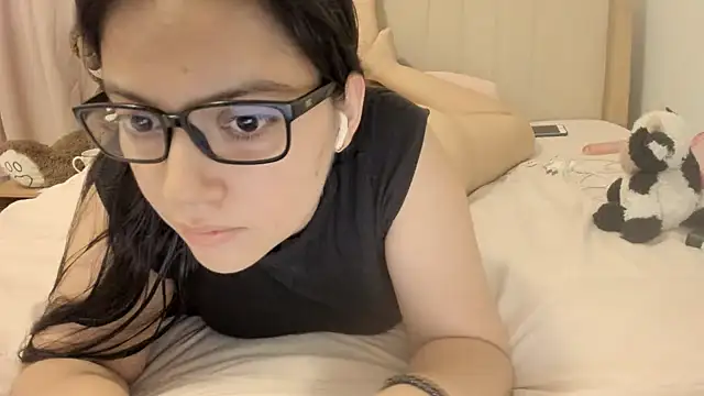 roniewester online show from October 7, 2025, 10:51 pm