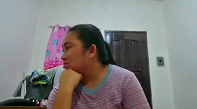 LalaiAsian online show from December 19, 2024, 7:29 pm