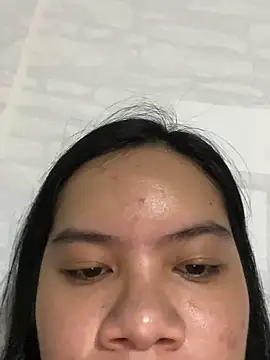 Hebefemme online show from March 21, 2025, 7:33 am