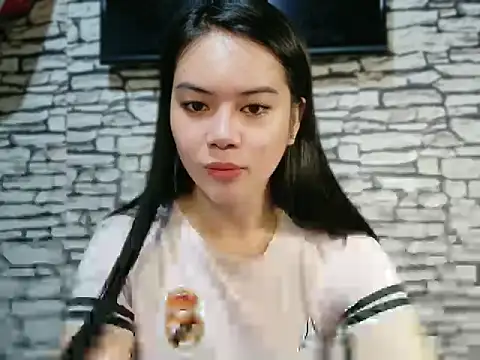 Hebefemme online show from March 4, 2026, 1:55 am