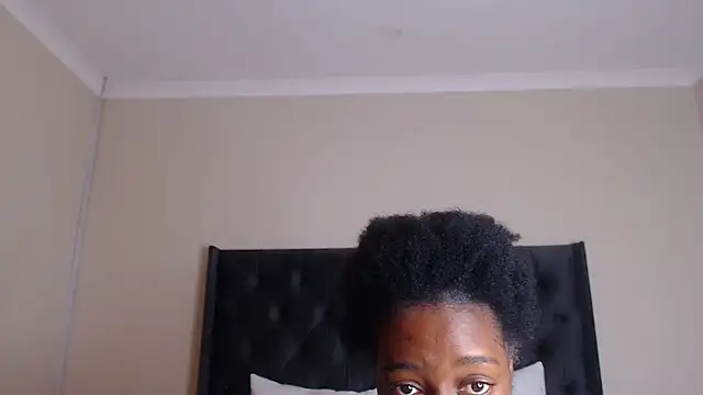 Snapshot of Sexynaughty_Gal chatting on March 23, 2025, 12:36 am Sexynaughty Gal online show from March 23, 2025, 12:36 am