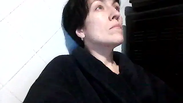 SunnyAmorre online show from October 26, 2025, 9:42 pm