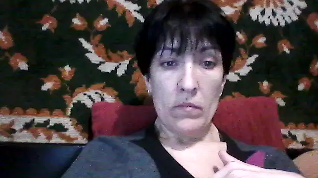 SunnyAmorre online show from December 4, 2025, 12:36 pm