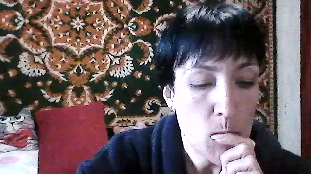 SunnyAmorre online show from April 21, 2026, 8:09 am