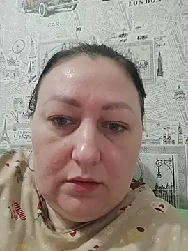 Rini333 online show from February 18, 2026, 9:16 am