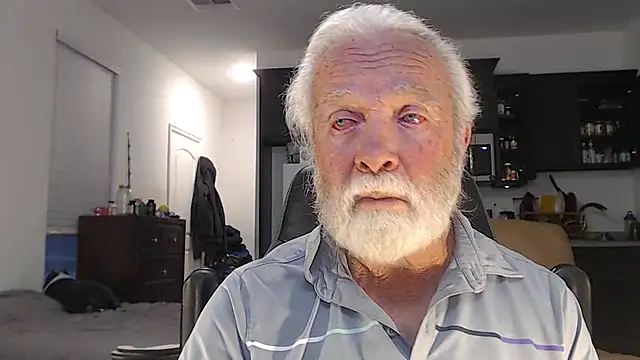 rockpoint69 online show from January 3, 2025, 11:44 pm