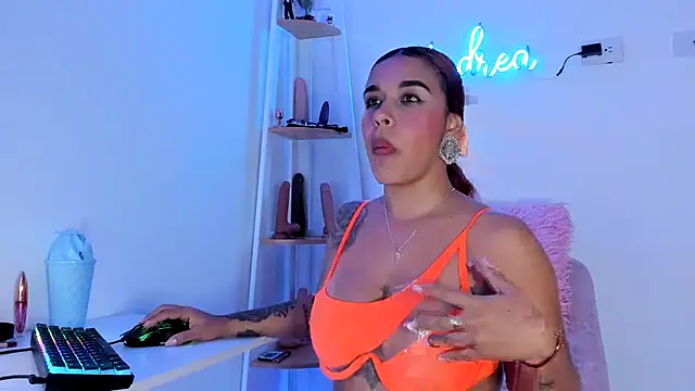 andrea lopezz  online show from February 7, 2025, 2:29 am