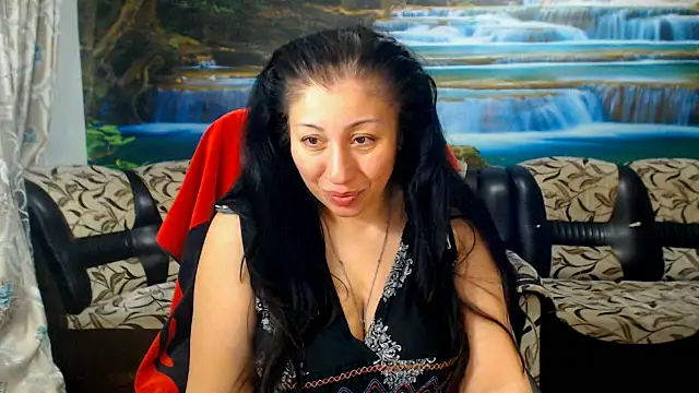 MoistMady online show from April 5, 2026, 1:47 am