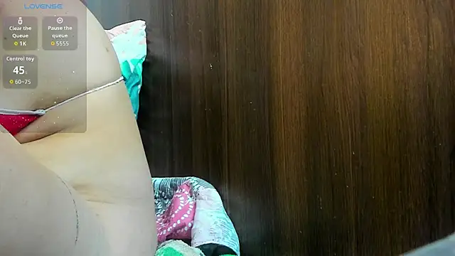 Rebeca xs online show from September 18, 2025, 8:27 am