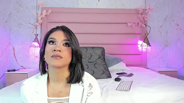 Scarleett 22 online show from December 1, 2025, 7:52 pm