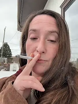 Mini And The Bear online show from April 13, 2026, 5:29 pm