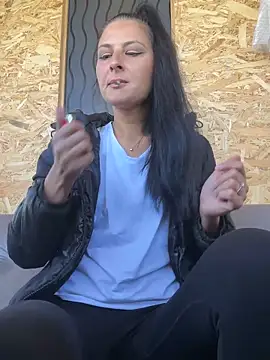 AlishyaJoi online show from April 25, 2026, 7:22 am