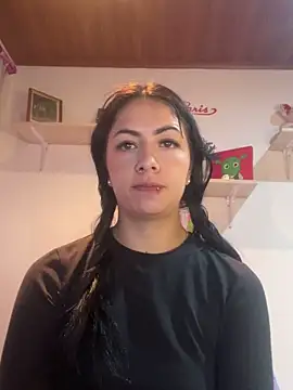 MadisonCambel online show from February 19, 2025, 12:33 pm