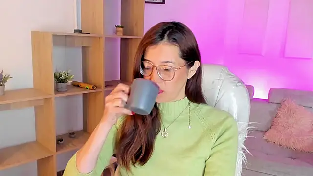 Antonnella 3 online show from September 28, 2025, 12:43 pm