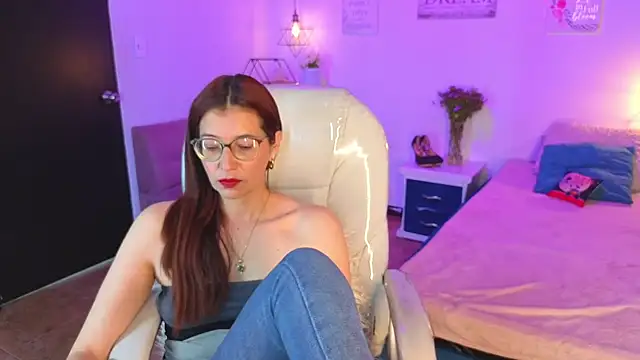 Antonnella 3 online show from November 30, 2025, 12:14 am