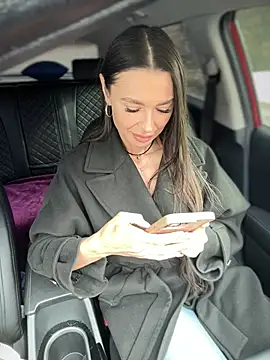 Emma Catt online show from March 28, 2026, 4:45 am