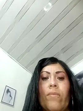 Tania mature online show from March 10, 2026, 5:18 pm