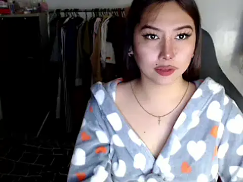 urqueendominant online show from March 23, 2025, 3:43 am