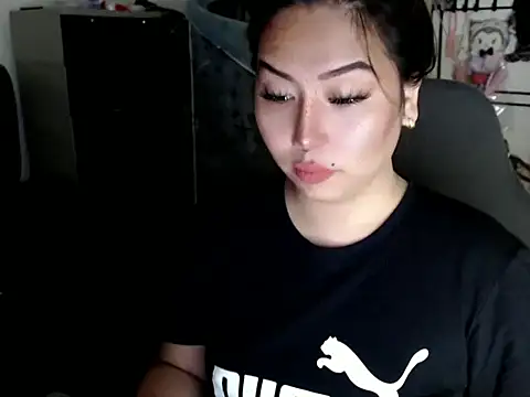 urqueendominant online show from February 7, 2026, 2:37 am