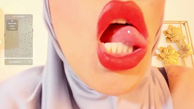 Snapshot of hanajameela chatting on April 8, 2026, 11:43 am hanajameela online show from April 8, 2026, 11:43 am