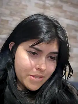 Alyaa s online show from October 25, 2025, 4:42 am