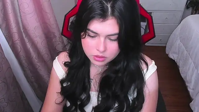 Alyaa s online show from February 10, 2026, 7:29 pm