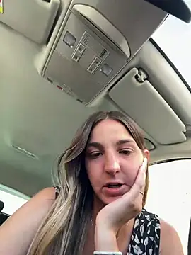 DoriDeluxe66 online show from July 6, 2026, 3:03 pm
