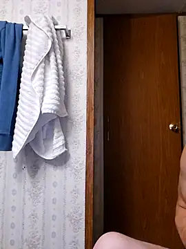 chosen923 online show from October 22, 2025, 3:18 am