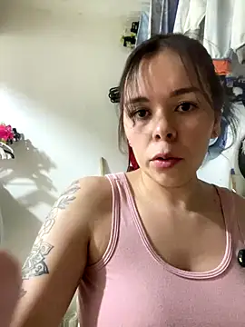 carolina16love online show from October 9, 2025, 11:03 pm