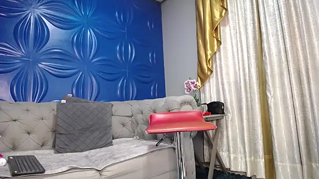 JolieDuvalle online show from October 13, 2025, 12:38 pm