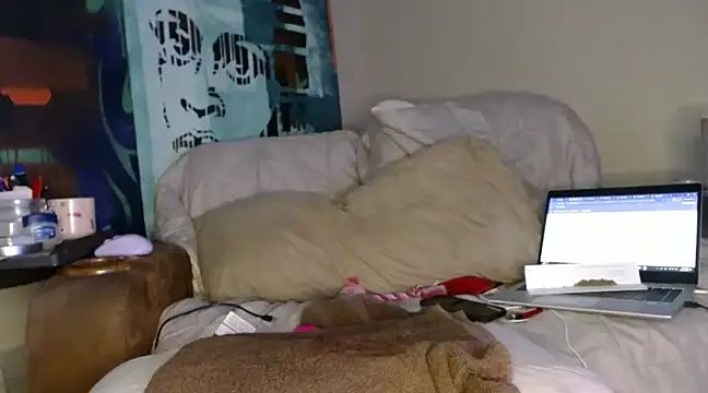 EmpressSunshine online show from December 15, 2024, 6:18 am