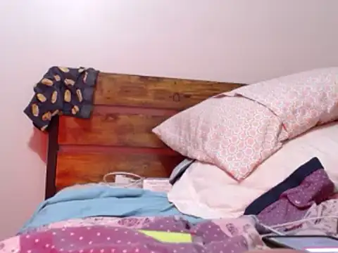 EmpressSunshine online show from February 9, 2025, 3:43 am