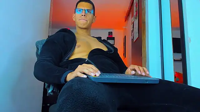  John Boy  online show from December 2, 2025, 1:11 am