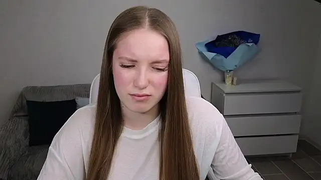 EvaMaddison online show from March 19, 2025, 4:34 pm