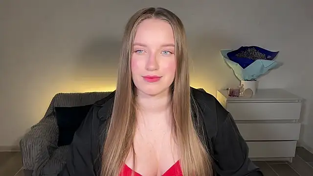 EvaMaddison online show from March 3, 2026, 5:19 pm