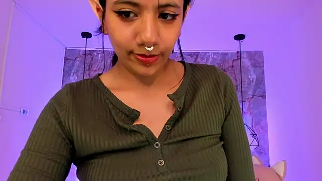 Nami usagi online show from January 11, 2025, 6:12 pm