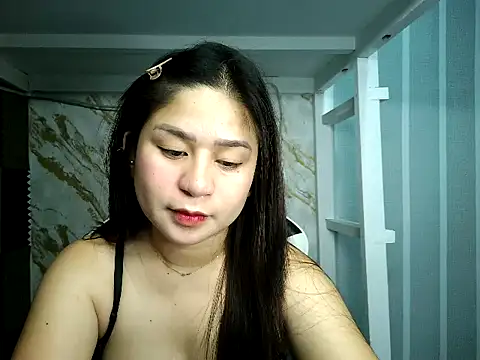 Mia 2022 online show from September 27, 2025, 2:22 pm