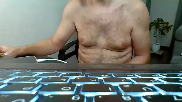 Horney boy86 online show from September 17, 2025, 10:44 pm