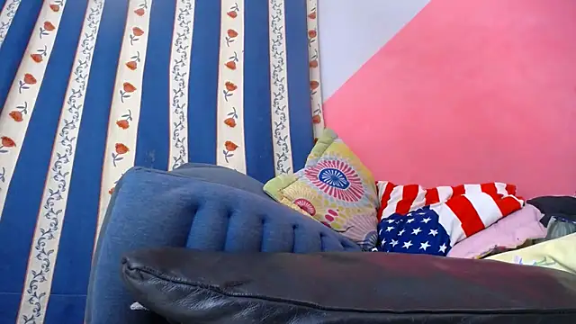 Vanessasweet2304 online show from December 3, 2024, 12:13 am