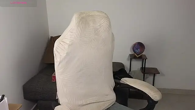 blue  moon  online show from October 29, 2025, 5:20 am